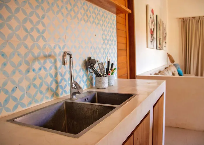 Seseh Beach-twin Celestine Ensuite Bedroom 2 In Shared Villa-650m To
